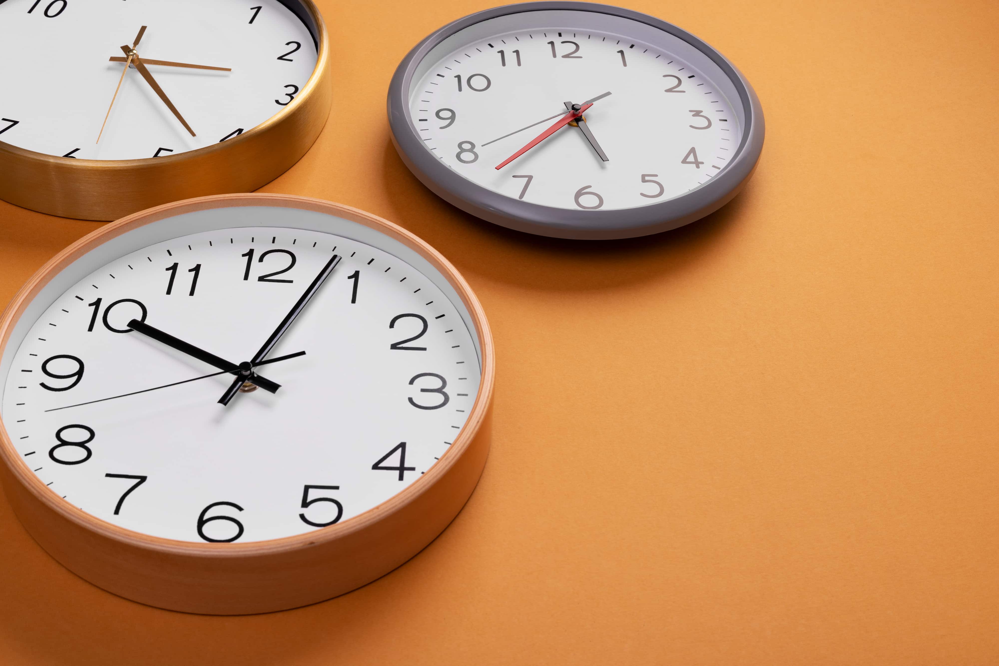 The importance of time zones in online coaching and how to automate them to avoid errors