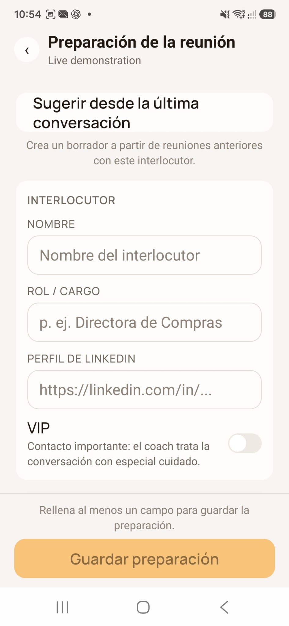 Preparación de una reunión en Meetfy.ai con nombre, cargo, perfil de LinkedIn y opción VIP