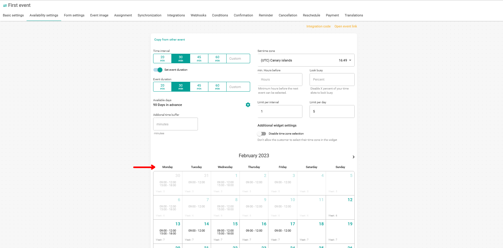 Week starts with monday in availability settings